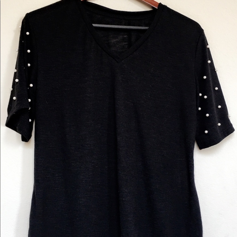 Pearl sleeve top